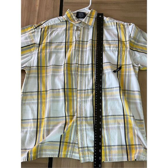Southpole Short Sleeve Button Up Shirt - Picture 5 of 6